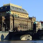 Soukromy D5 U Vystaviste Holesovice * Praga